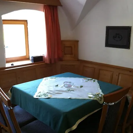 Farm stay Alpenbauernhaus Vorderbrandthof Saalbach-Hinterglemm